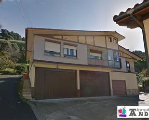 Exterior view of Single-family semi-detached for sale in Bermeo  with Balcony