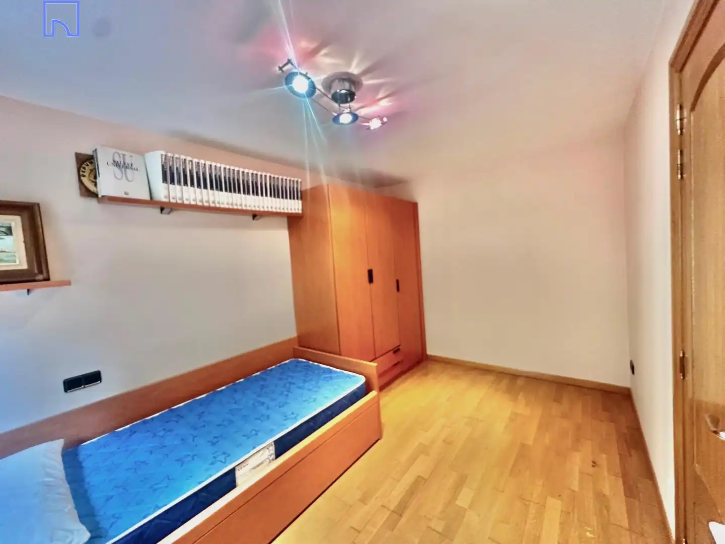 Houses for sale in Tudela  with Air Conditioner, Heating and Storage room
