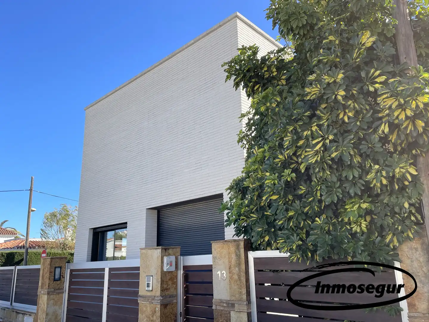 Vista exterior de Casa o xalet en venda en Cambrils amb Aire condicionat, Calefacció i Jardí privat