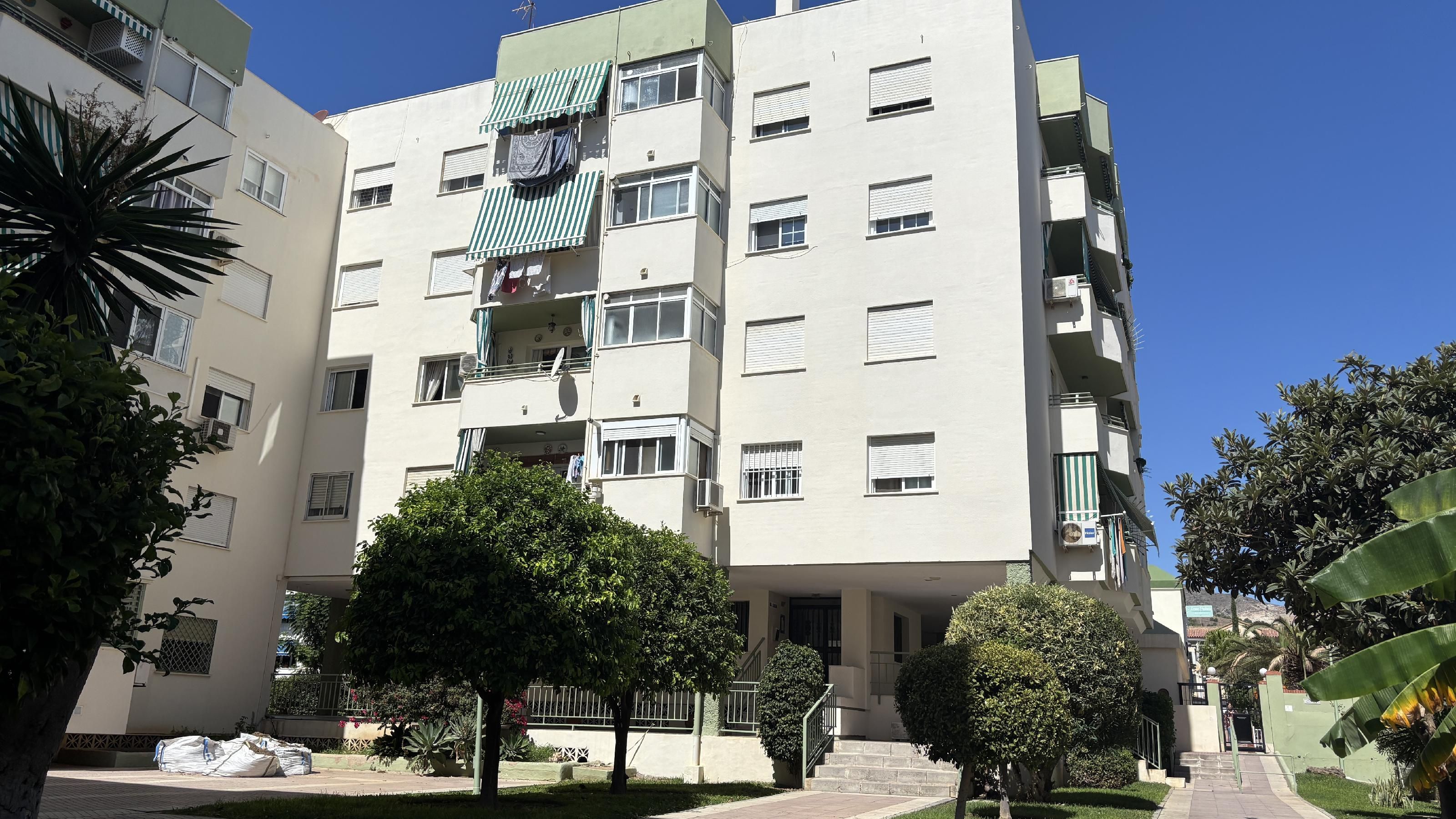 Exterior view of Apartment for sale in Benalmádena  with Air Conditioner, Private garden and Terrace