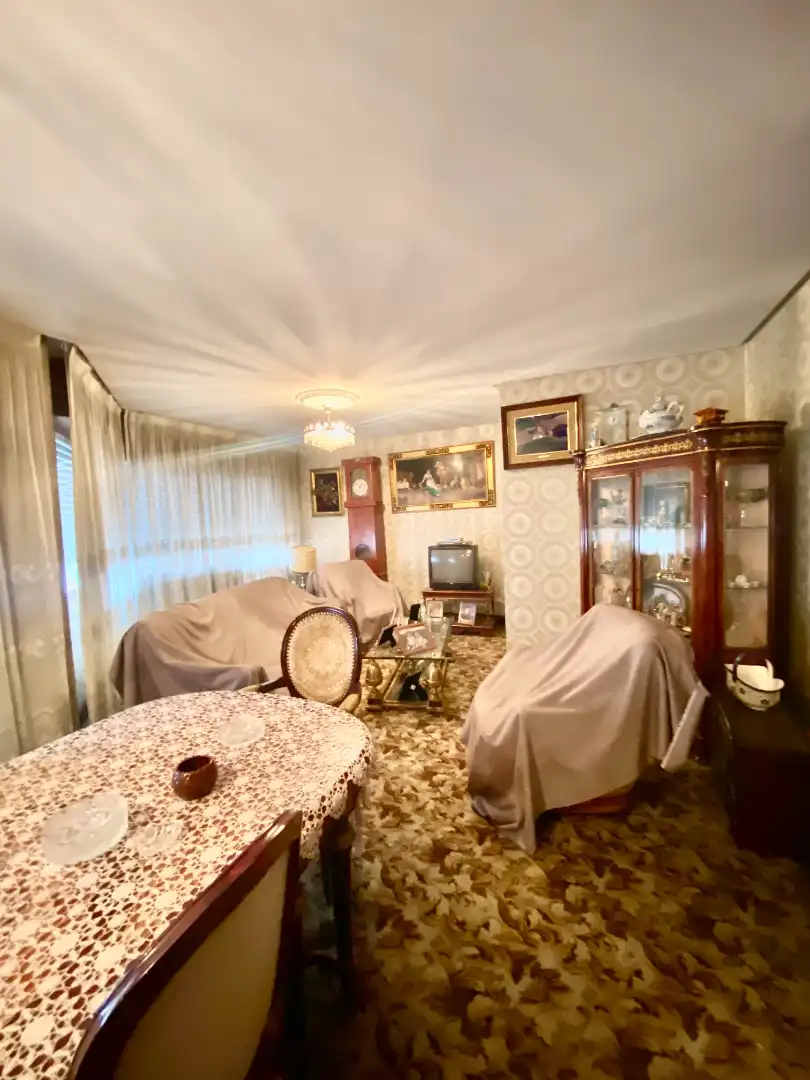 Sala de estar de Piso en venta en Santander con Calefacción, Terraza y Amueblado