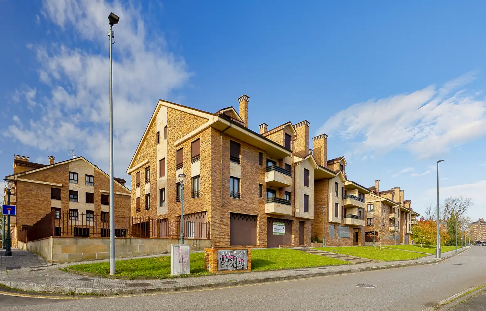 Flat with pool to rent in Gijón - CL ANSELMO SOLAR 86