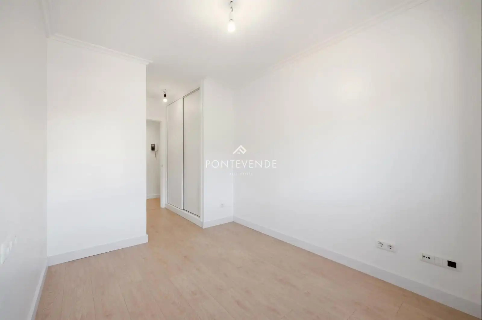 Bedroom of Flat for sale in Poio  with Heating