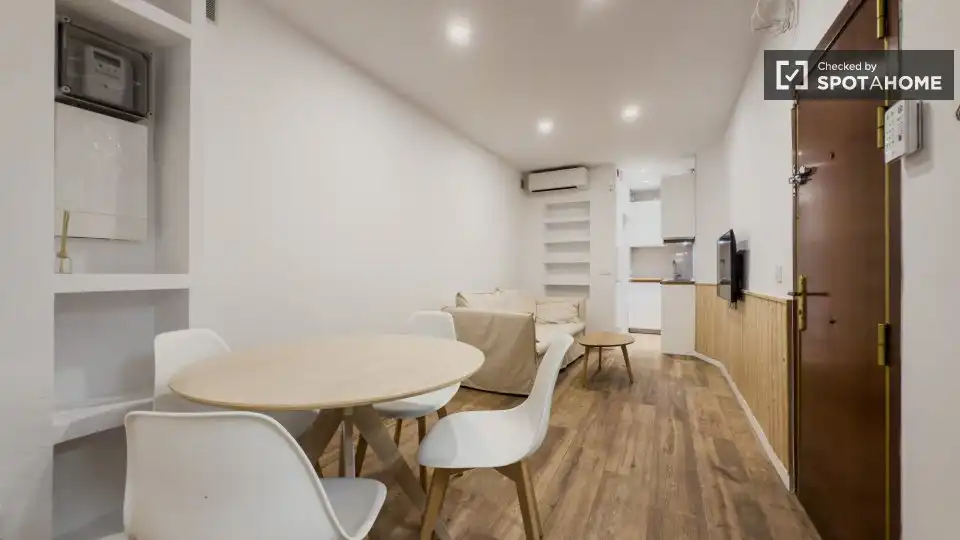 Living room of Flat for rent in  Barcelona Capital  with Air Conditioner, Heating and Furnished