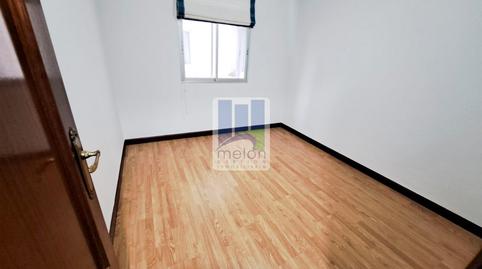 Foto 2 de Piso en venta en Romancero, San Julián - Barriada de Cortes, Burgos