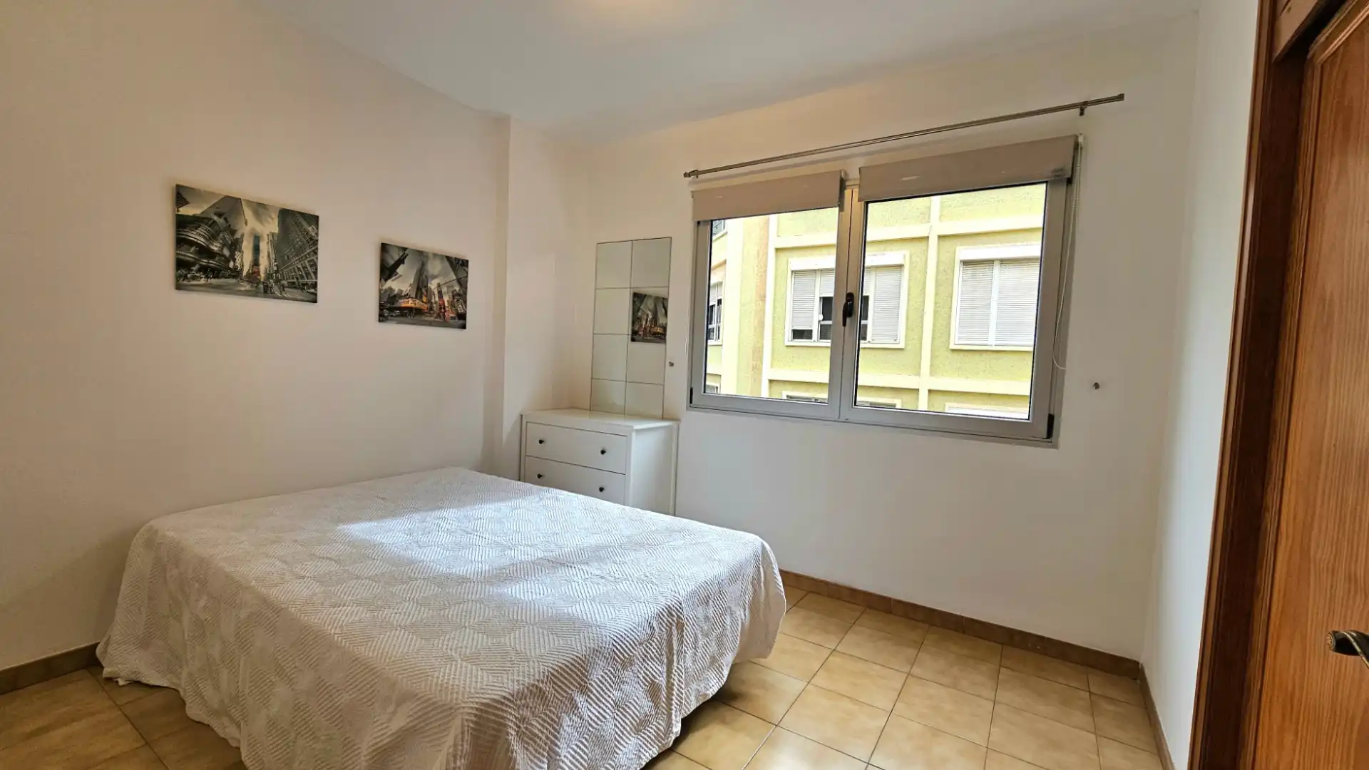 Habitación de Apartamento de alquiler en Las Palmas de Gran Canaria con Amueblado y Lavadora