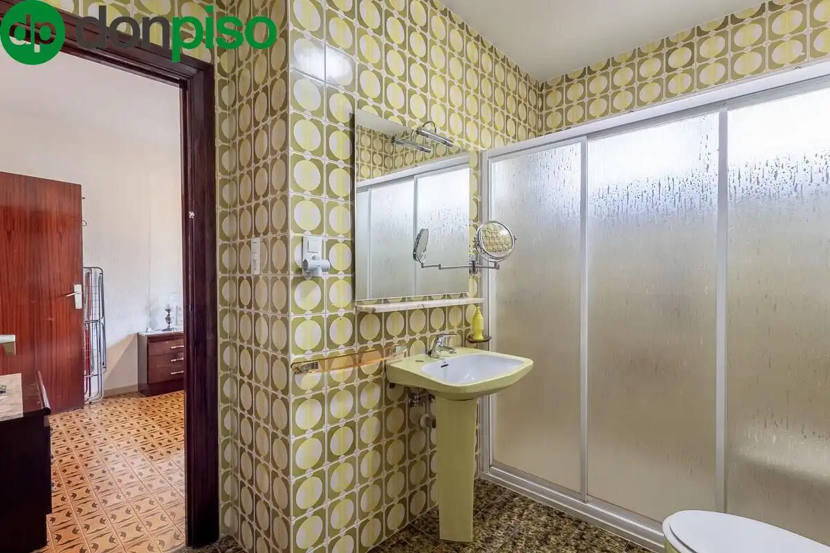 Casa con terrazza in vendita a Avenida HUETOR VEGA, imagen 17