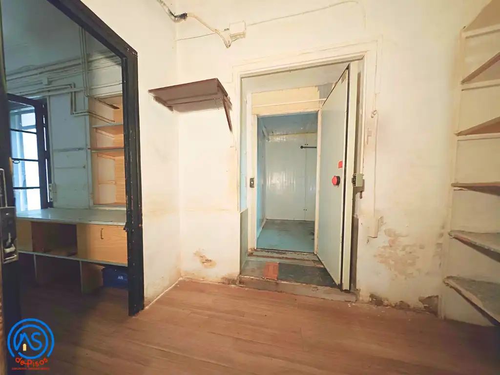 Geschaftsraum zur Miete in Zaragoza mit Parkett und Terrasse