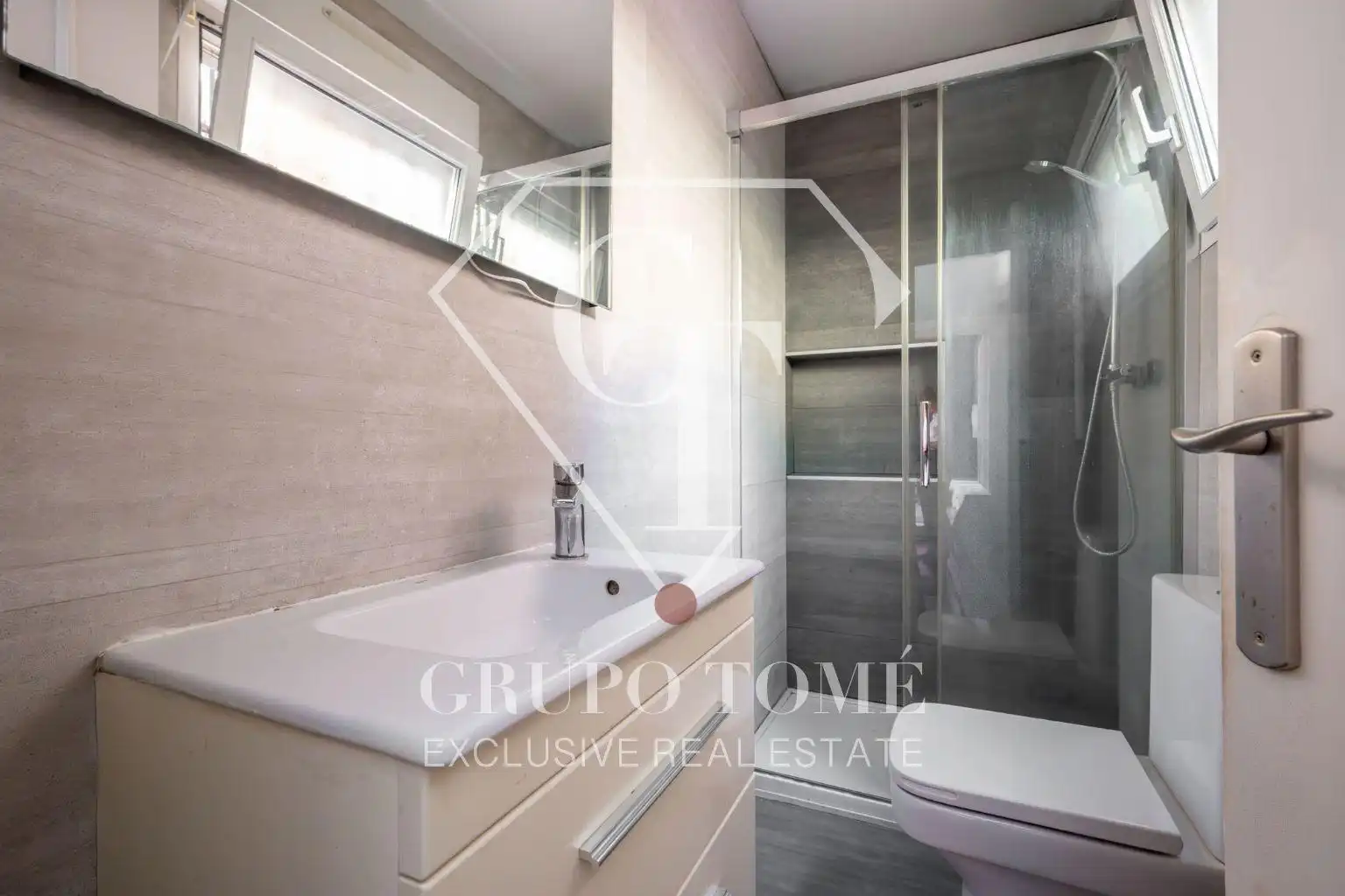 Baño de Dúplex en venta en Donostia - San Sebastián  con Amueblado