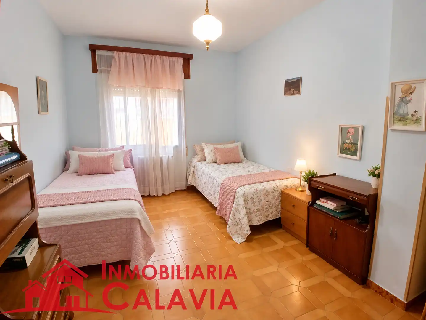 Piso con ascensor en venta en Calle Juan Francisco Chicharro 18, imagen 4