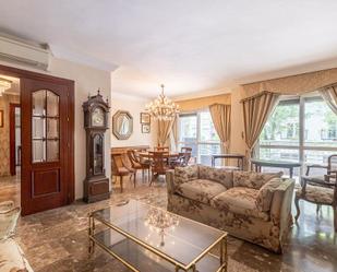 Flat for sale in  Granada Capital