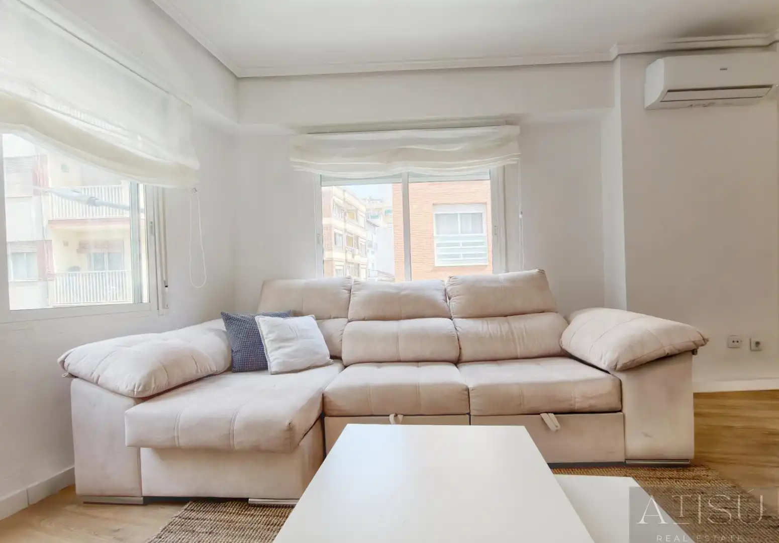 Apartment with lift for sale in del Capitan Segarra, imagen 2