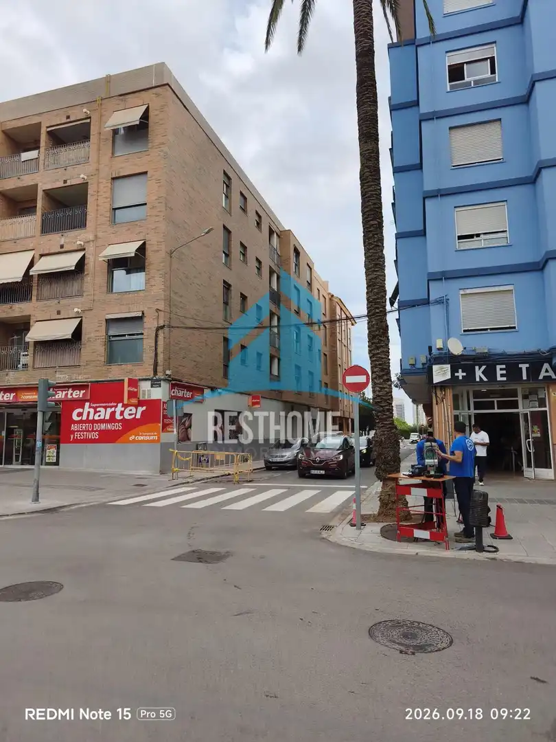Vista exterior de Piso en venta en Benetússer, Valencia