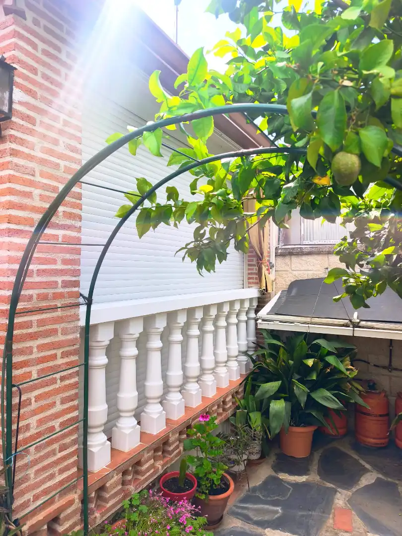 Terrassa de Casa adosada en venda en Montearagón amb Aire condicionat i Calefacció