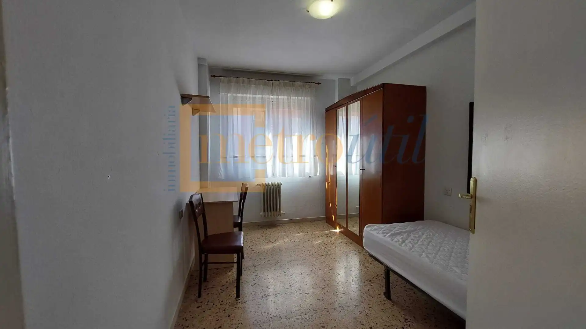 Habitación de Piso de alquiler en Salamanca con Calefacción, Amueblado y Balcón