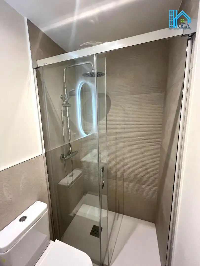 Baño de Piso en venta en Madrid con Aire acondicionado, Calefacción y Terraza