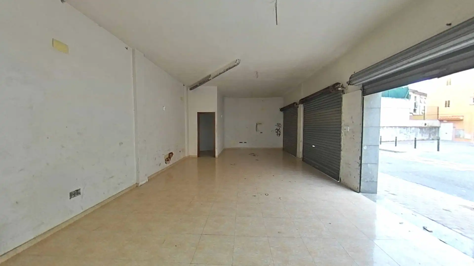Local comercial en venda a Canovelles, imagen 3