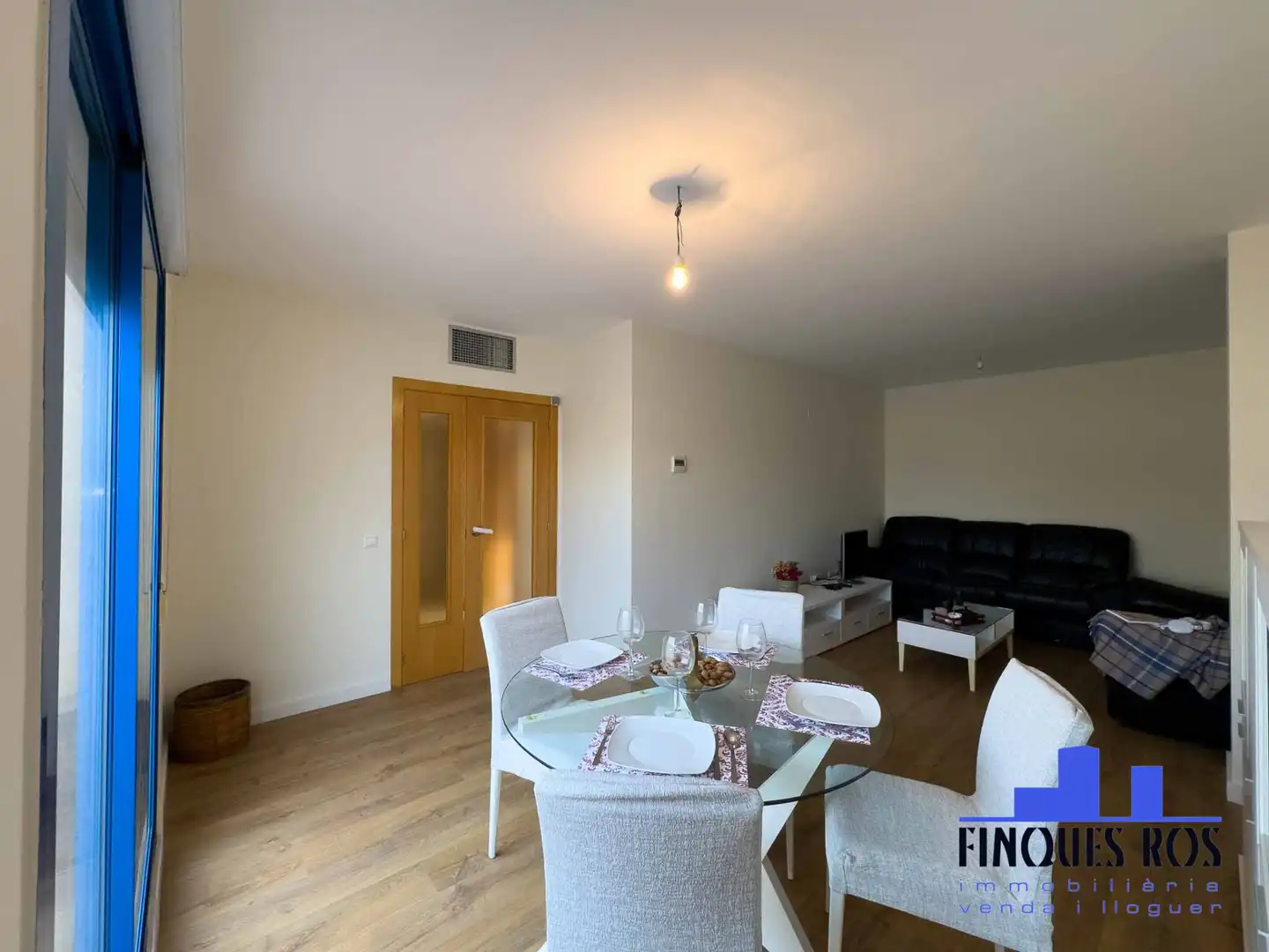 Sala de estar de Ático en venta en Vinaròs con Aire acondicionado, Calefacción y Parquet