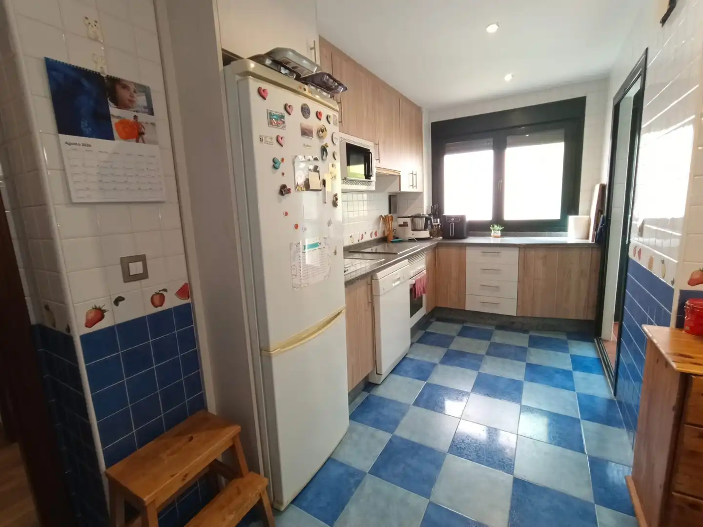 Cuina de Casa adosada en venda en Cáceres amb Parquet i Traster