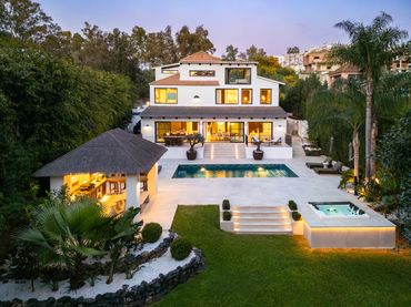 Casa amb piscina en venda a Nueva Andalucía