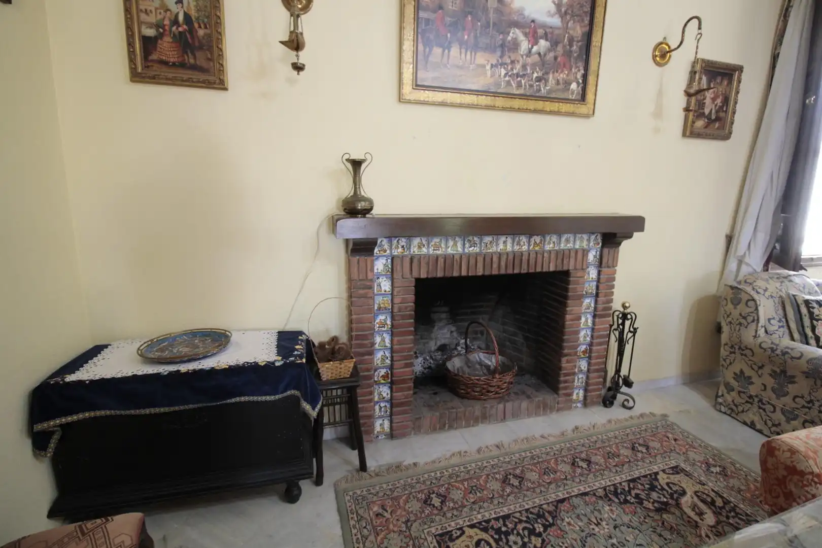 Sala de estar de Casa o chalet en venta en El Castillo de las Guardas con Jardín privado, Trastero y Piscina