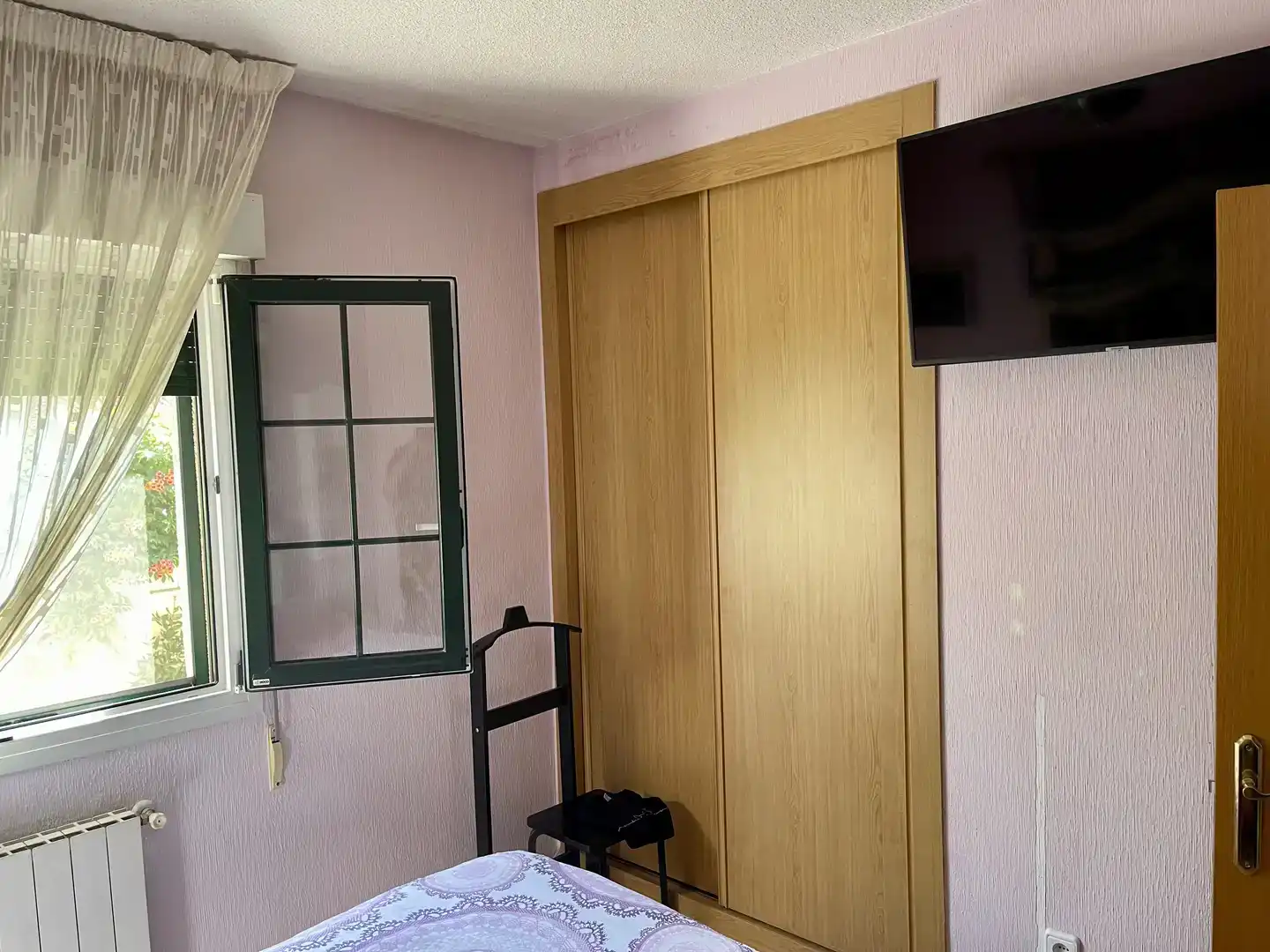 Dormitori de Casa adosada en venda en Guadarrama amb Piscina