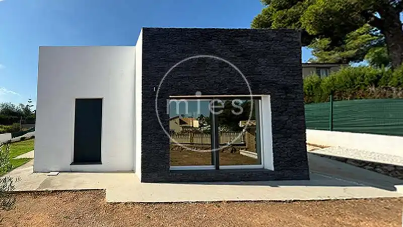 Vista exterior de Casa o chalet en venta en Turís con Calefacción, Jardín privado y Terraza