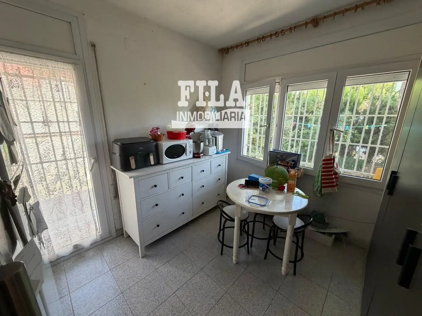 Exterior view of Houses for sale in Els Masos - Els Garrofers