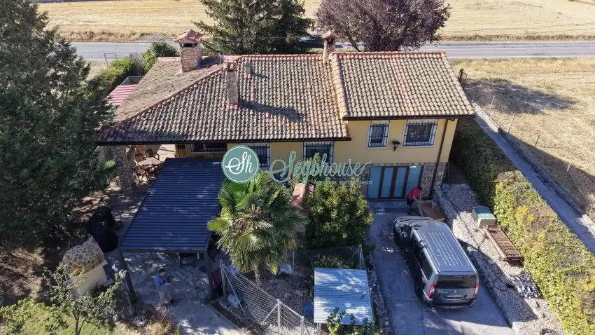 Detached house with garden for sale in Valverde del Majano, imagen 9