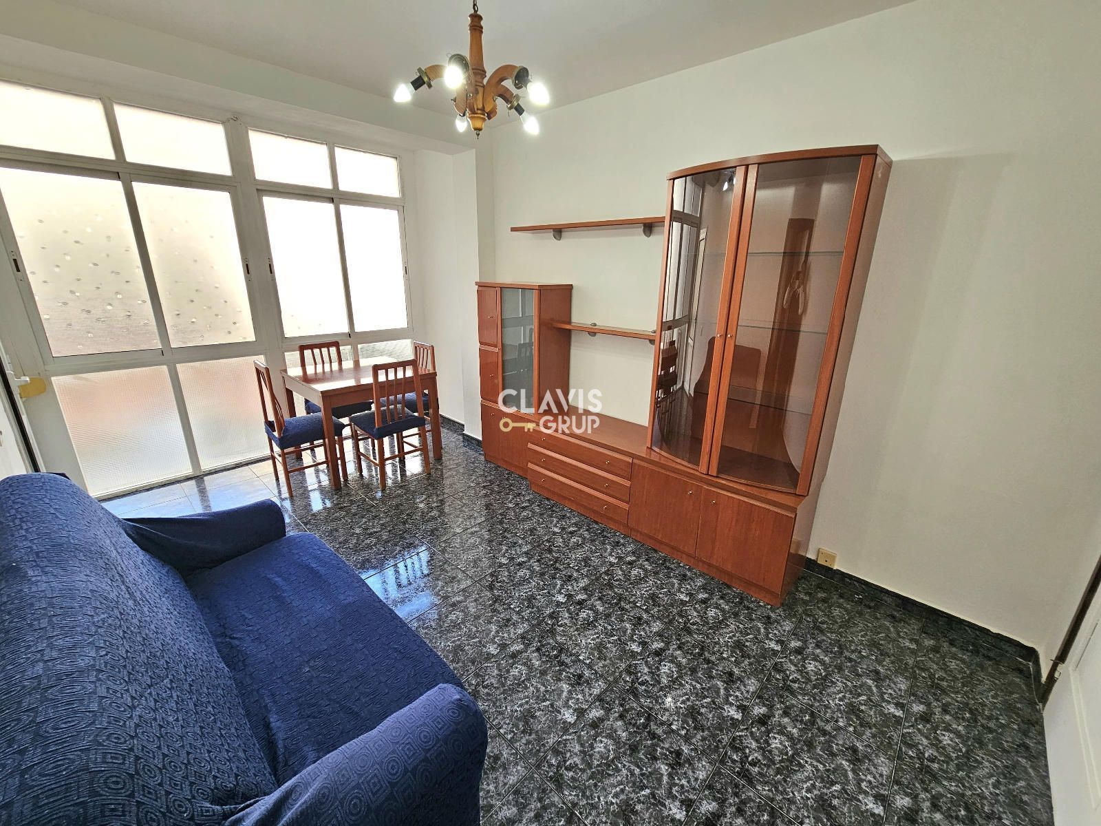 Living room of Flat for sale in  Barcelona Capital  with Terrace, Furnished and Oven