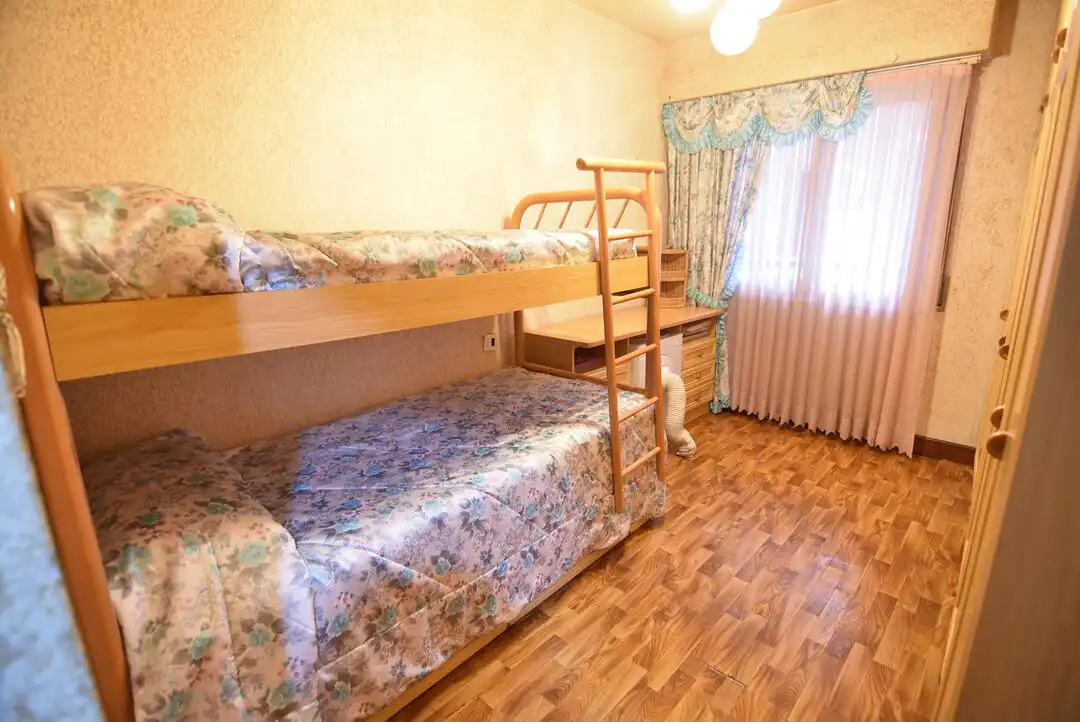 Habitación de Piso en venta en Ermua con Amueblado y Balcón