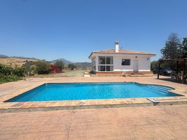 Xalet amb piscina en venda a Gibralgalía