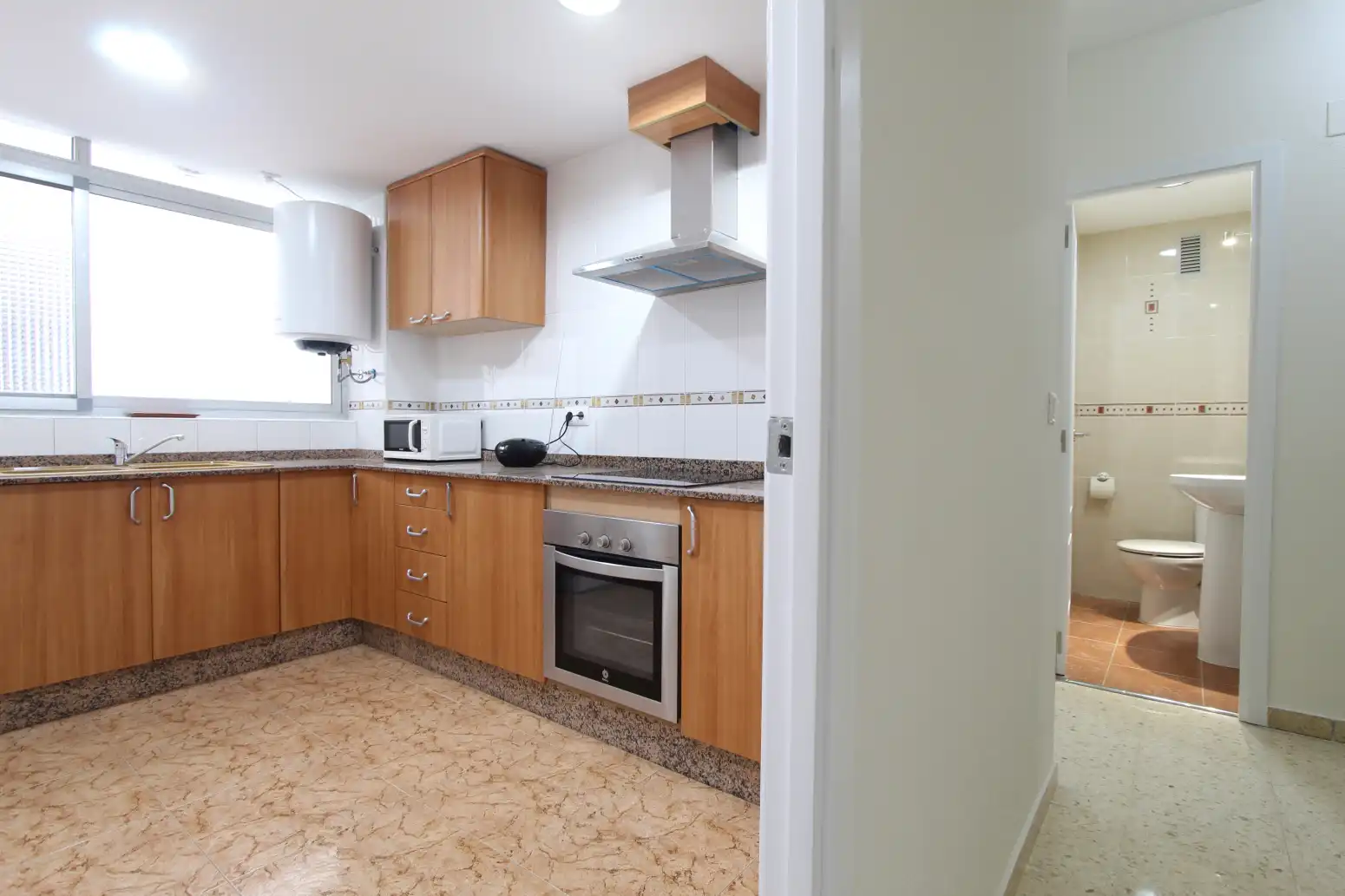Cocina de Piso de alquiler en Alaquàs con Aire acondicionado, Calefacción y Amueblado