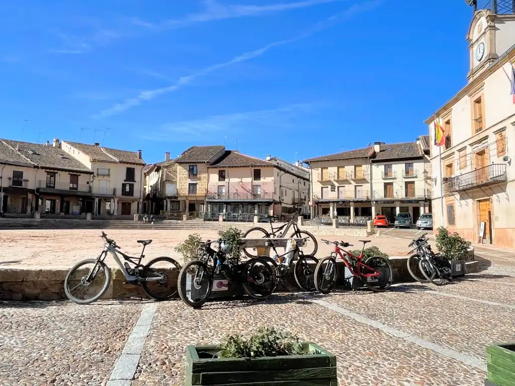 Exterior view of Duplexes for sale in Riaza  with Oven