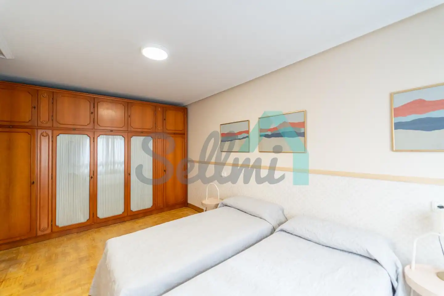 Schlafzimmer von Wohnung zur Miete in Parres mit Heizung, Parkett und Terrasse