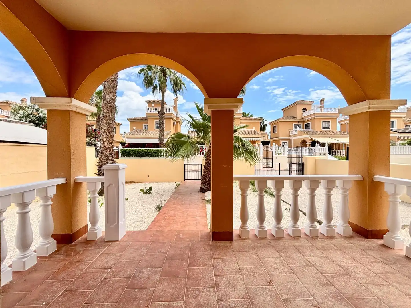 Terrassa de Casa o xalet en venda en Algorfa amb Jardí privat, Terrassa i Moblat