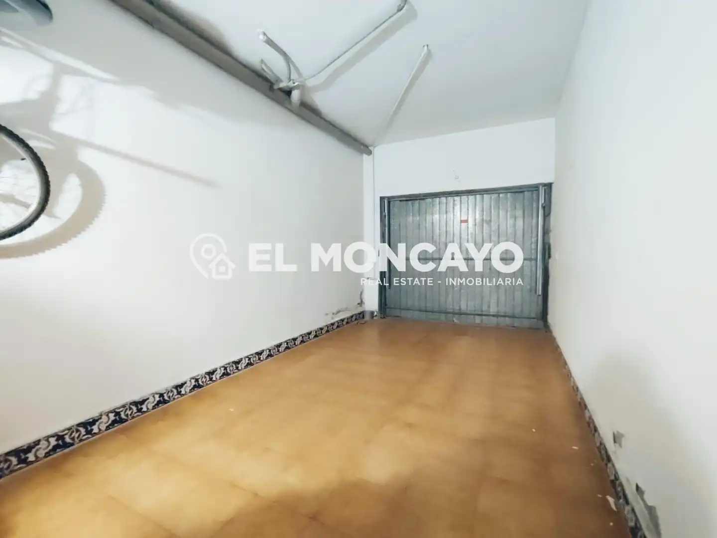Casa adosada en venda en Guardamar del Segura amb Terrassa, Traster i Moblat