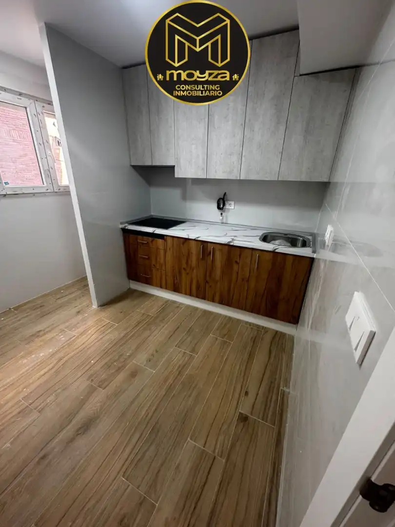 Appartamento con terrazza in vendita a Hospital, imagen 3