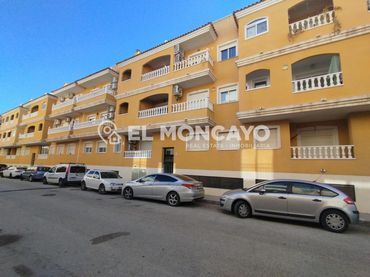 Apartament amb piscina en venda a Formentera del Segura