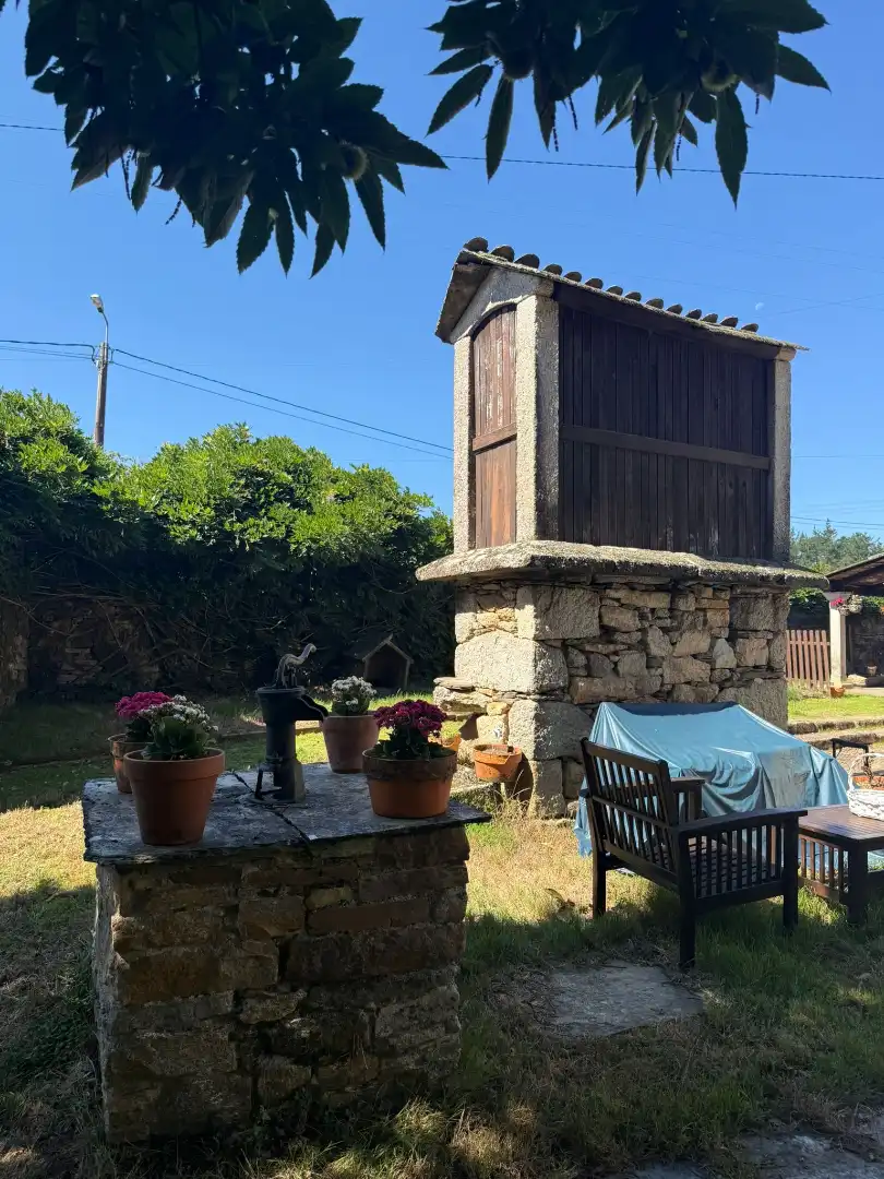 Terrassa de Casa o xalet en venda en Outeiro de Rei amb Calefacció, Jardí privat i Piscina