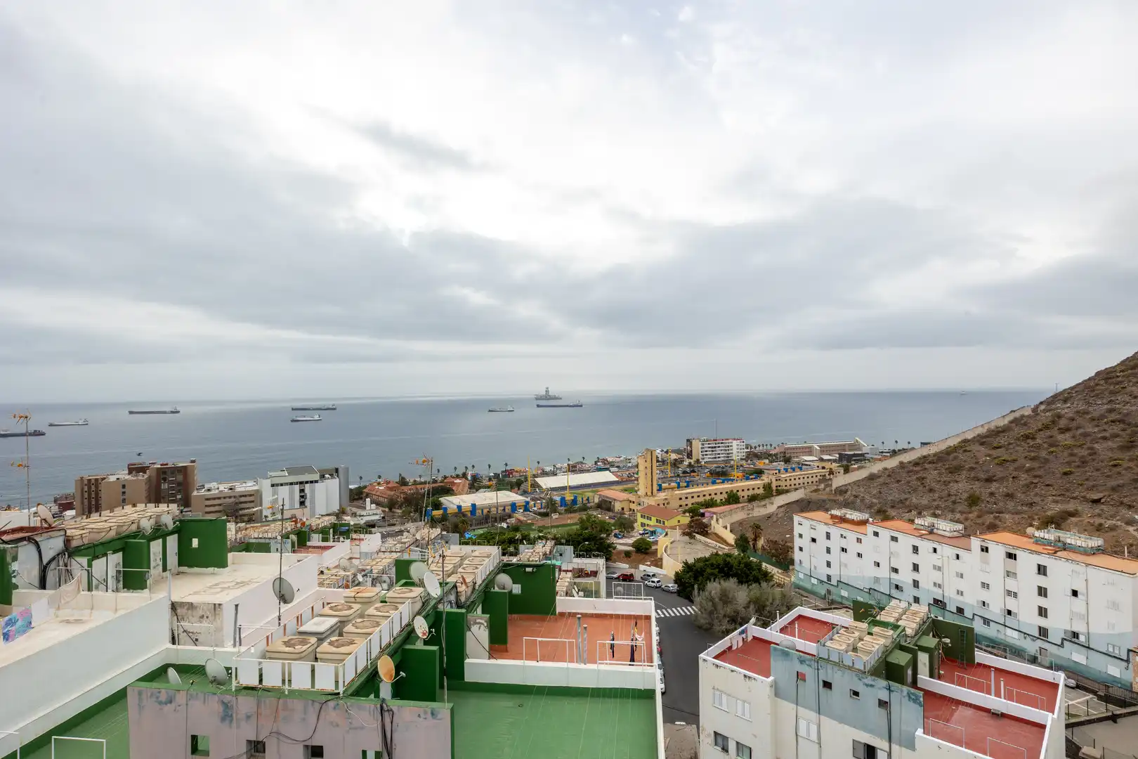 Vista exterior de Piso en venta en Las Palmas de Gran Canaria con Trastero
