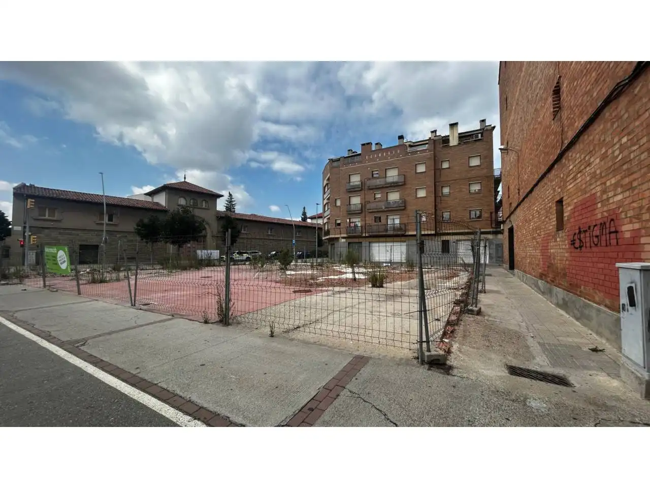 Parking of Flat for sale in Vic  with Air Conditioner, Heating and Terrace