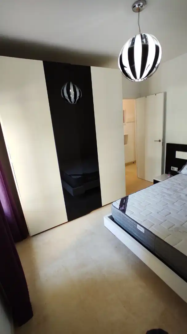Wohnung zur Miete in Calle Tierno Galván, Las Tres Cruces