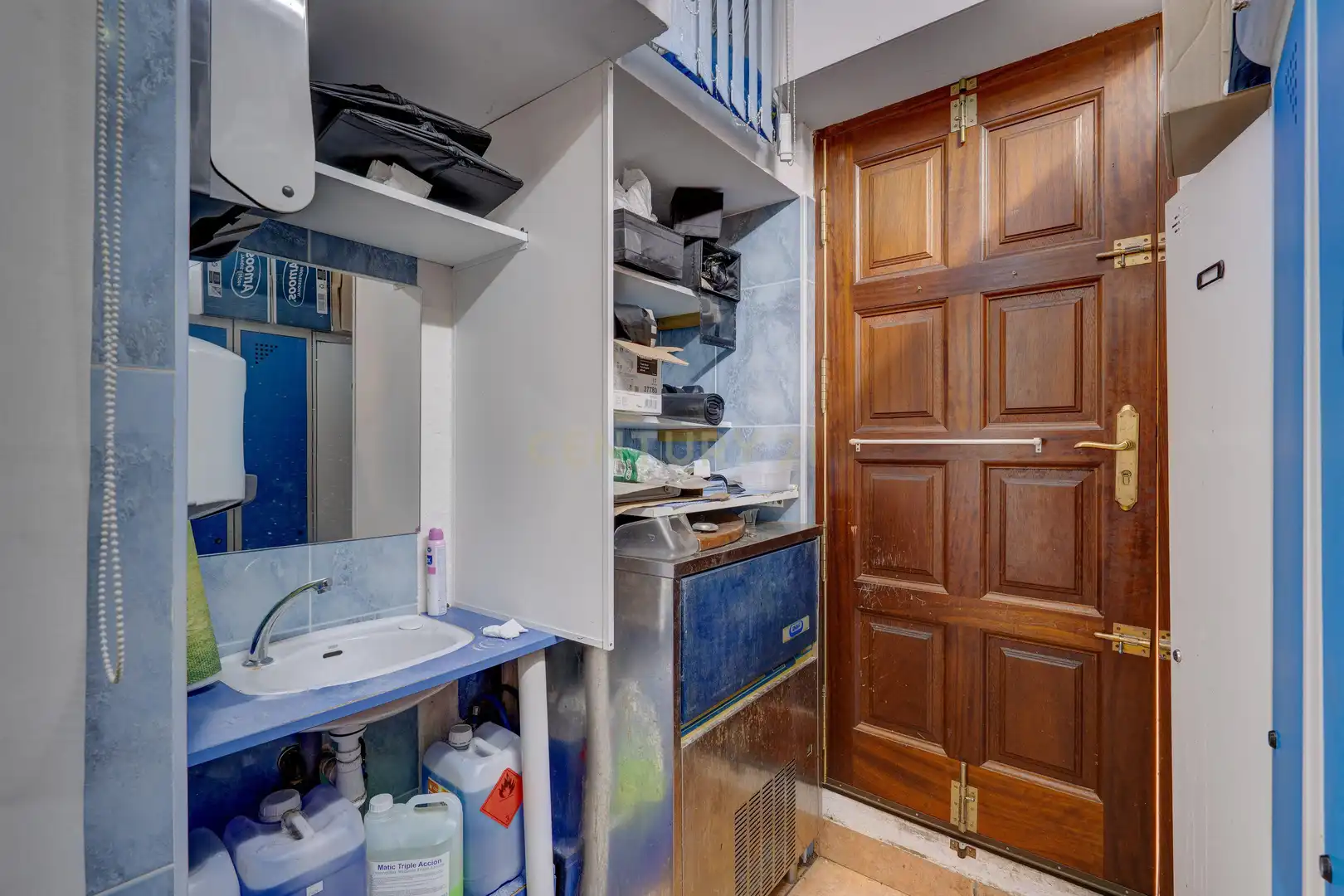 Badezimmer von Geschaftsraum zum Verkauf in Irun  mit Klimaanlage und Alarm