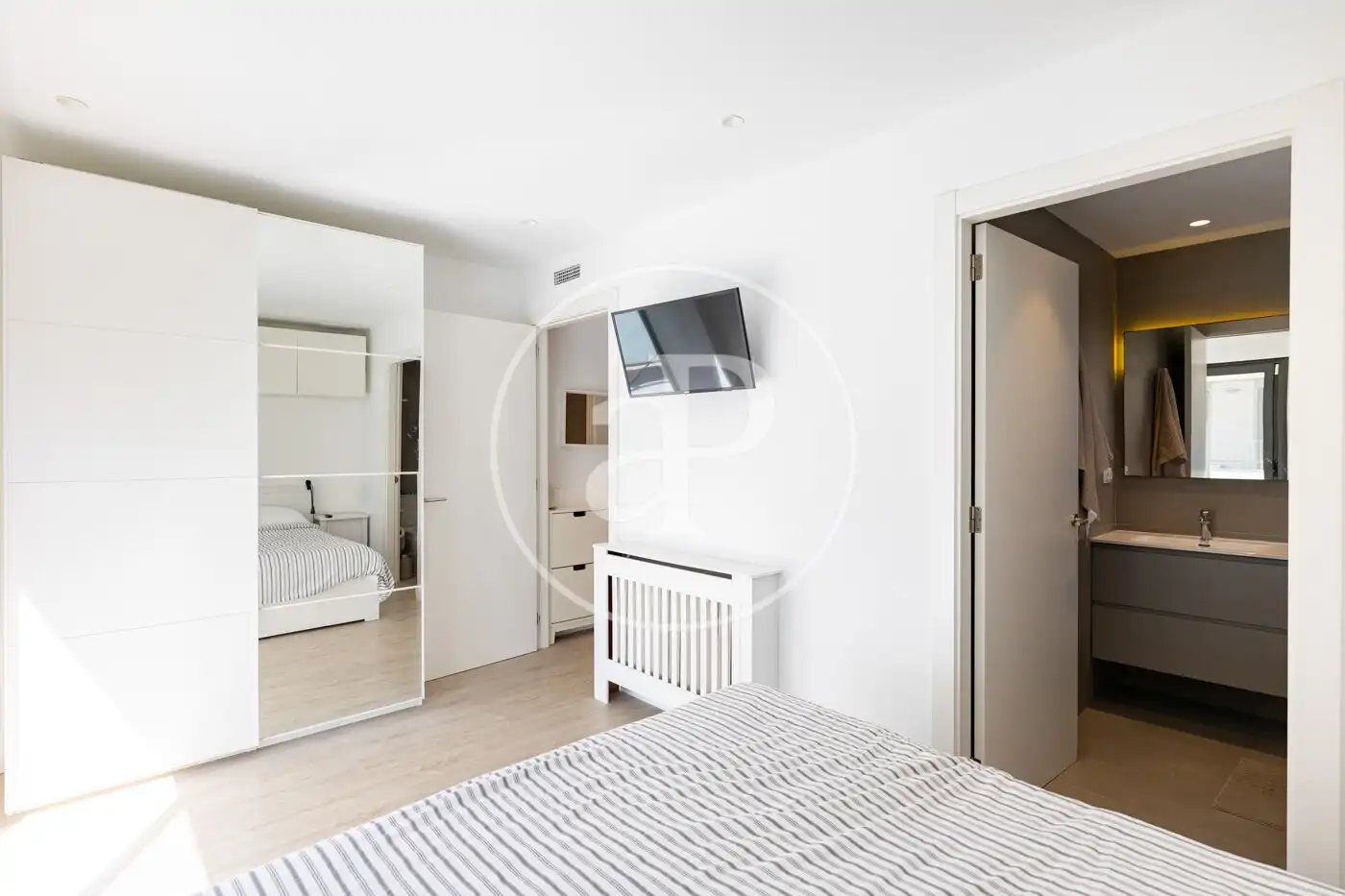 Habitación de Piso en venta en Barcelona con Aire acondicionado, Calefacción y Terraza