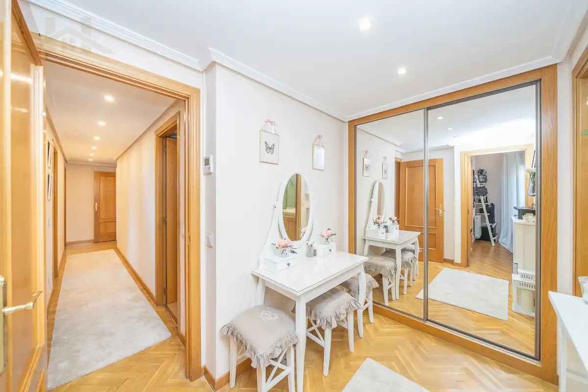 Flat for sale in Boadilla del Monte  with Air Conditioner, Heating and Storage room