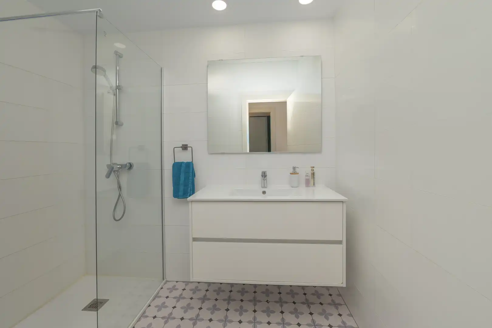 Bany de Apartament en venda en Benalmádena amb Aire condicionat, Calefacció i Terrassa
