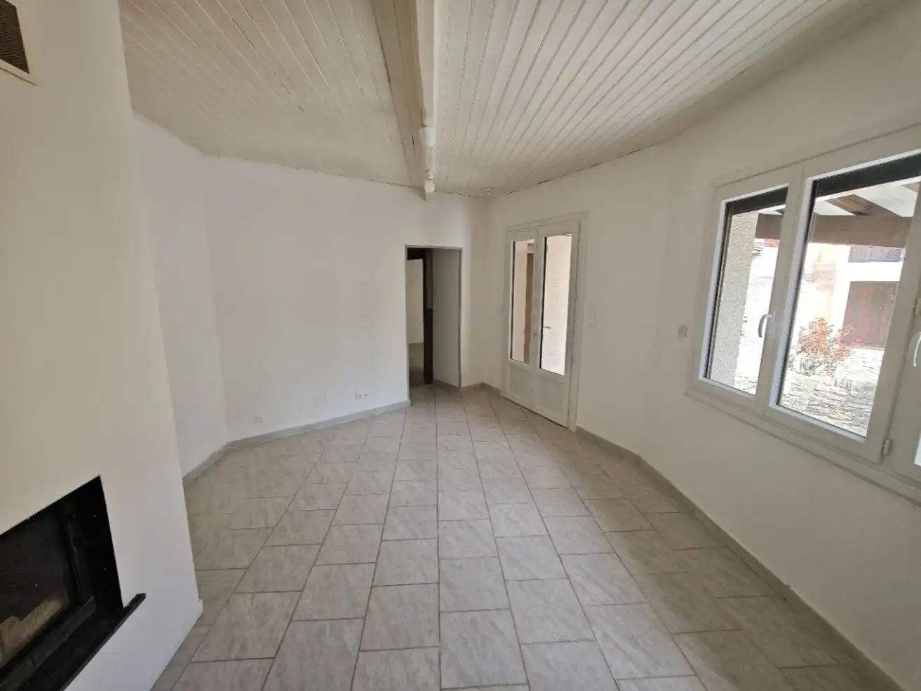 Casa aparellada amb piscina en venda a Osseja Ouest 427, imagen 3