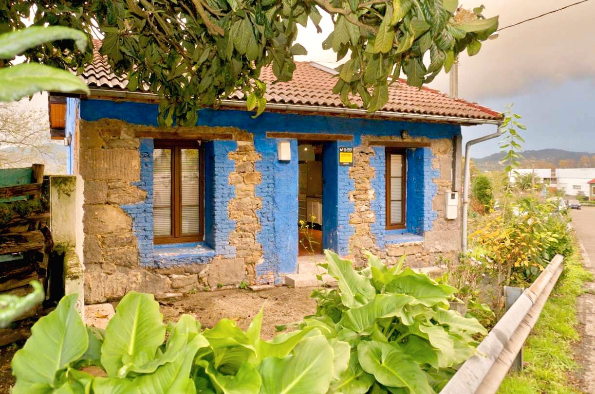 House or chalet for sale in Sama