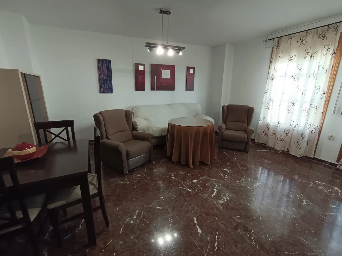 Sala d'estar de Pis de lloguer en Jaén amb Aire condicionat, Calefacció i Moblat